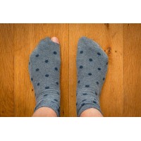 Delik Çorap
